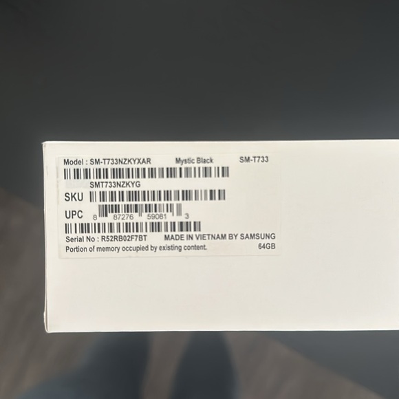 Brand New Samsung Galaxy Tab S7 FE - Picture 2 of 3